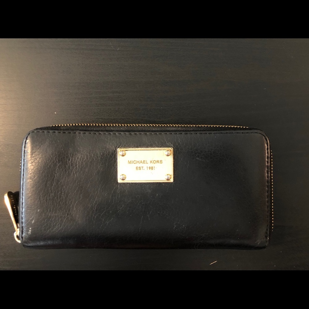 Black Michael Kors Wallet